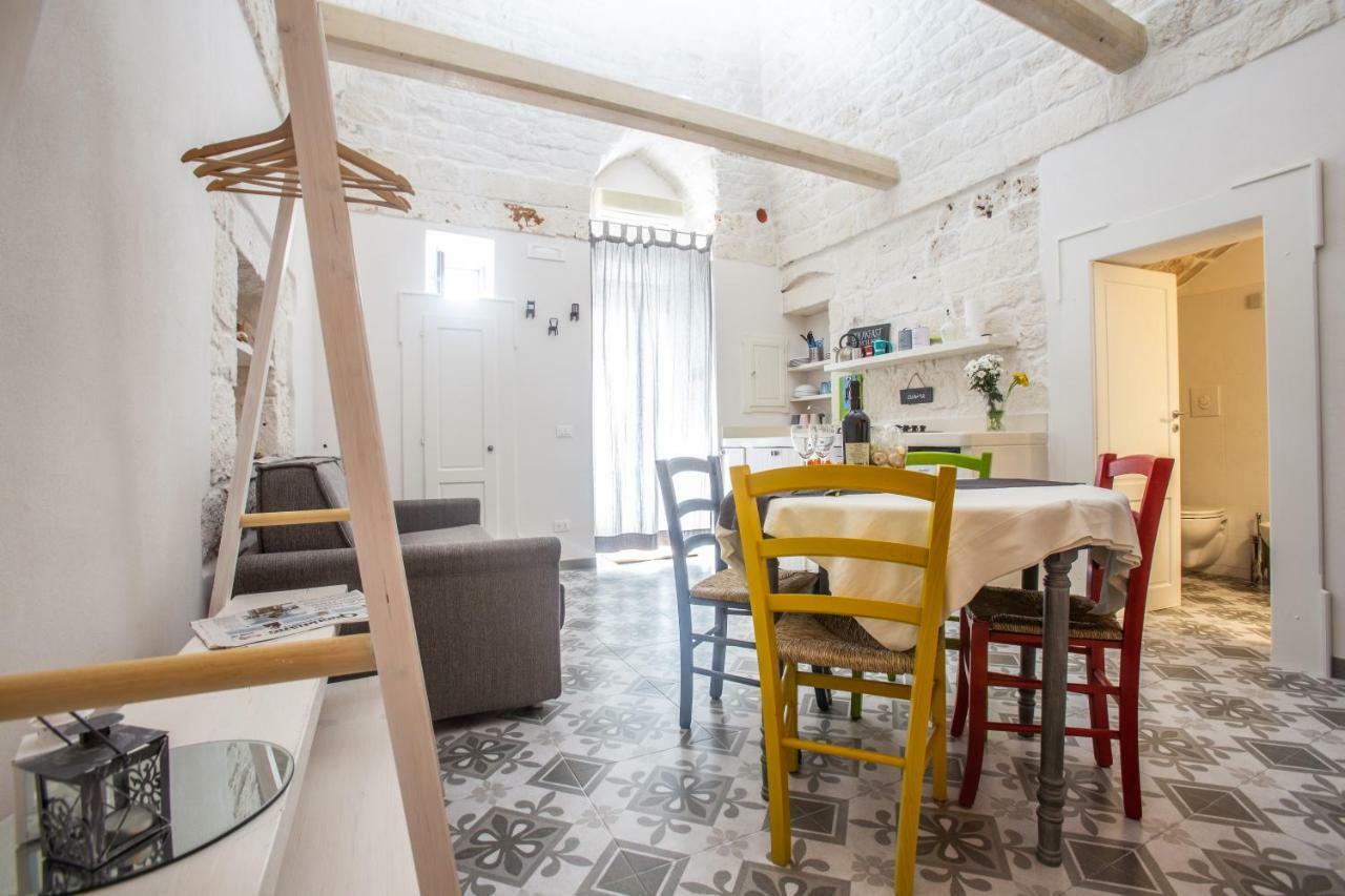 Mirea's * Ostuni